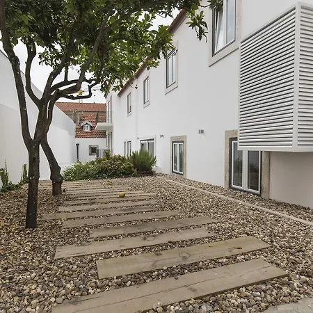 Lovelystay - Chic, Citrus - Private Garden