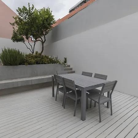 Lovelystay - Chic, Citrus - Private Garden Apartamento