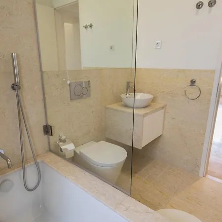 Apartment Lovelystay - Chic, Citrus - Private Garden