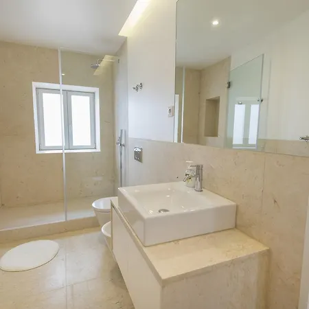 Lovelystay - Chic, Citrus - Private Garden *