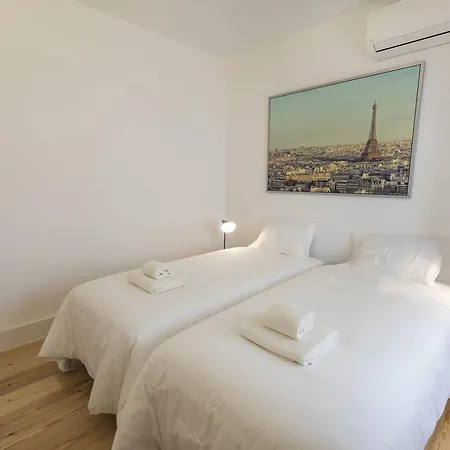 Appartement Lovelystay - Chic, Citrus - Private Garden Lisboa