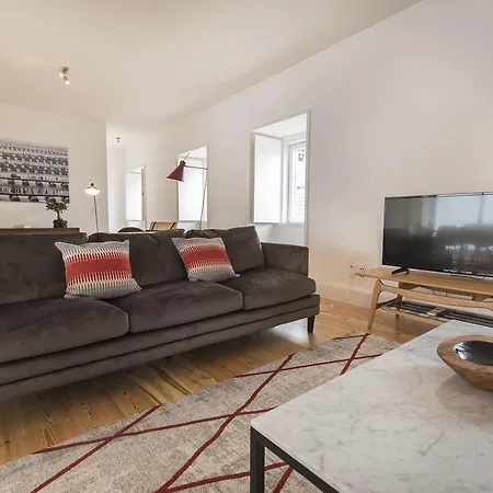 Lovelystay - Chic, Citrus - Private Garden Appartement